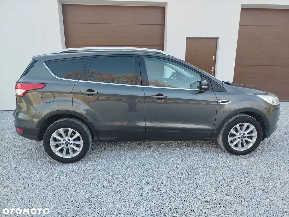 Ford Kuga 2.0 TDCi 2x4 Titanium - 13