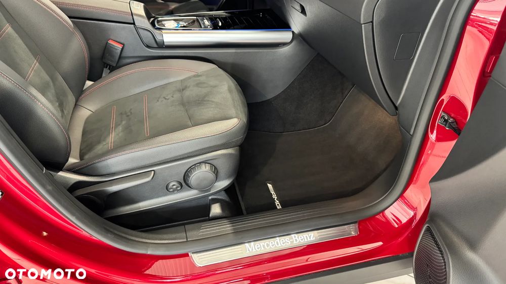 Mercedes-Benz GLA 200 mHEV AMG Line 7G-DCT - 29