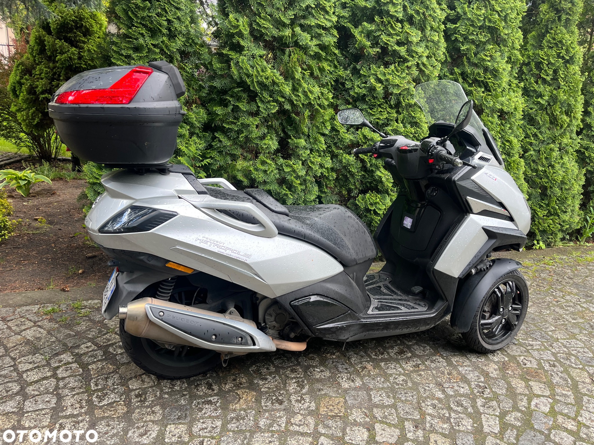 Peugeot Metropolis - 4
