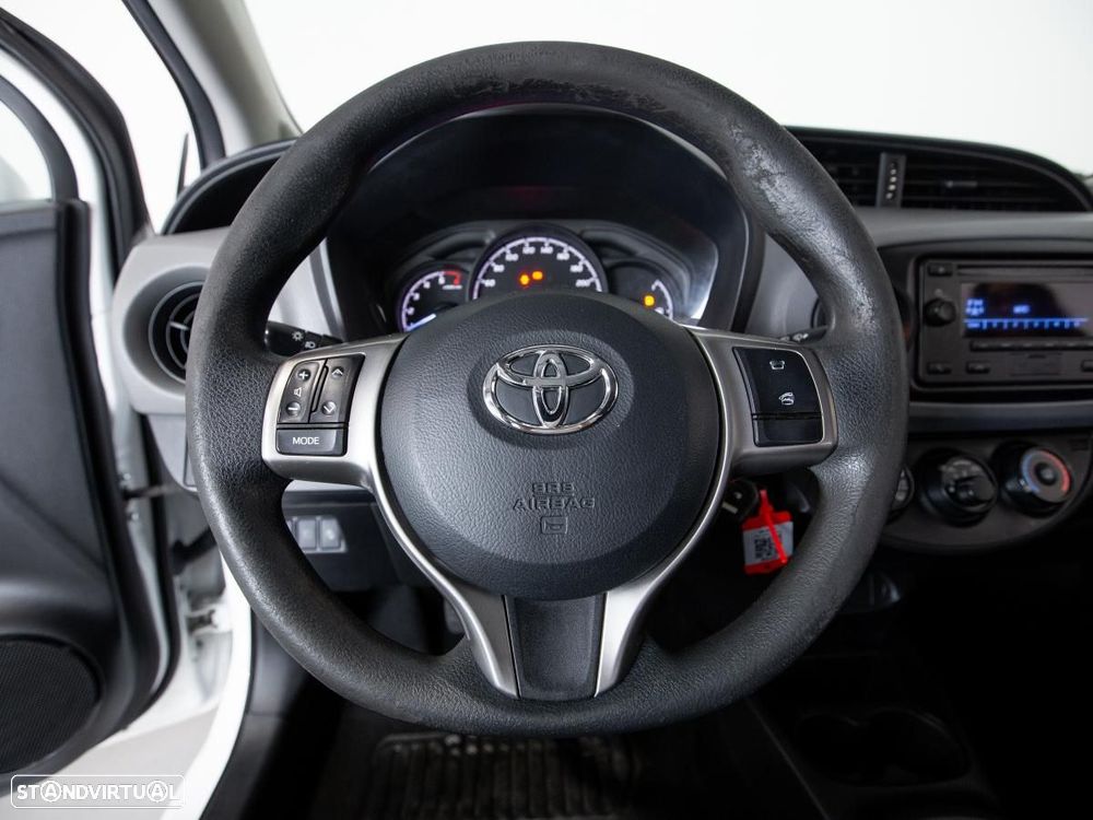 Toyota Yaris bizz 1.4 D-4D C/IVA - 13