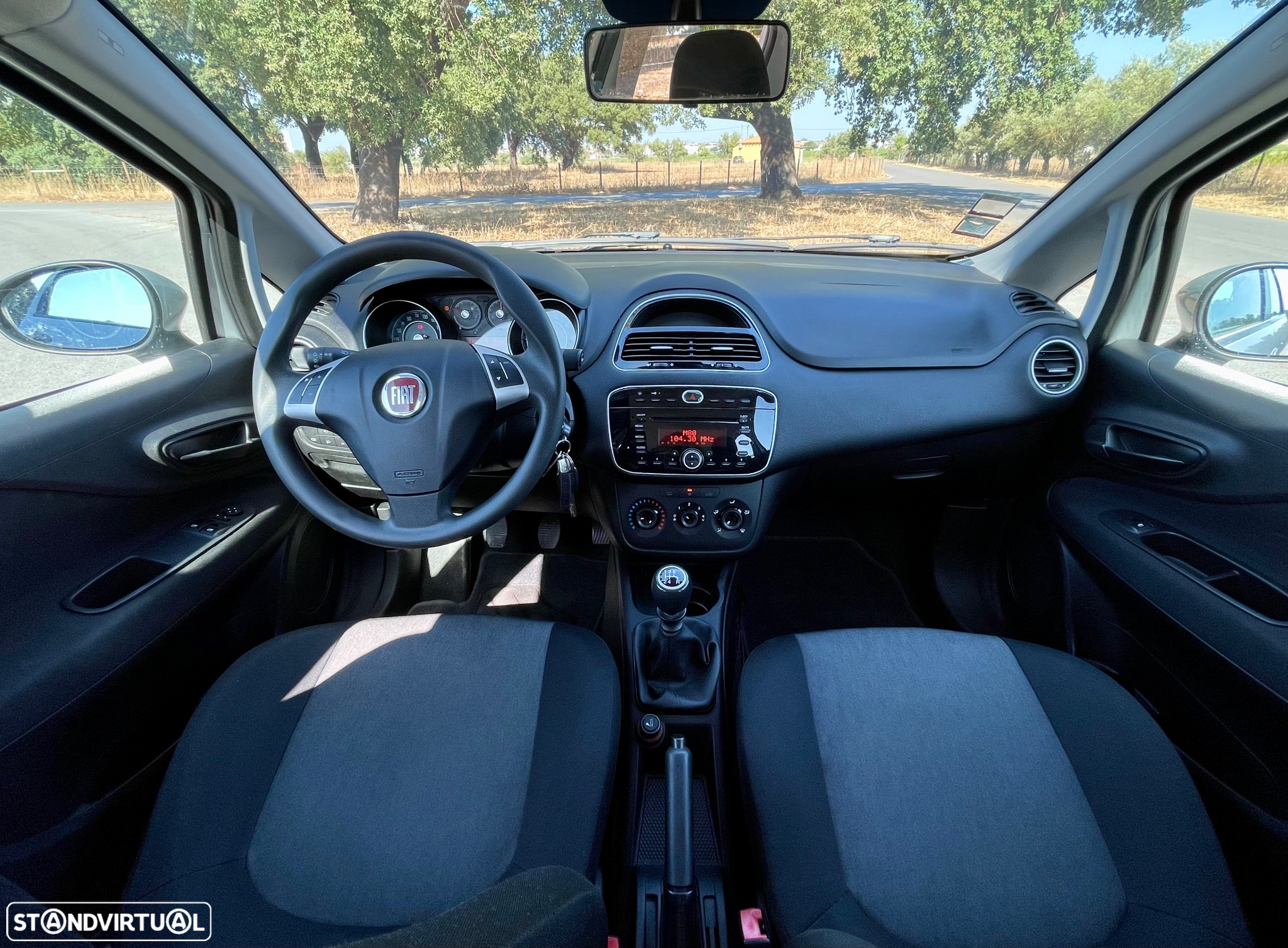 Fiat Punto 1.2 Lounge S&S - 10
