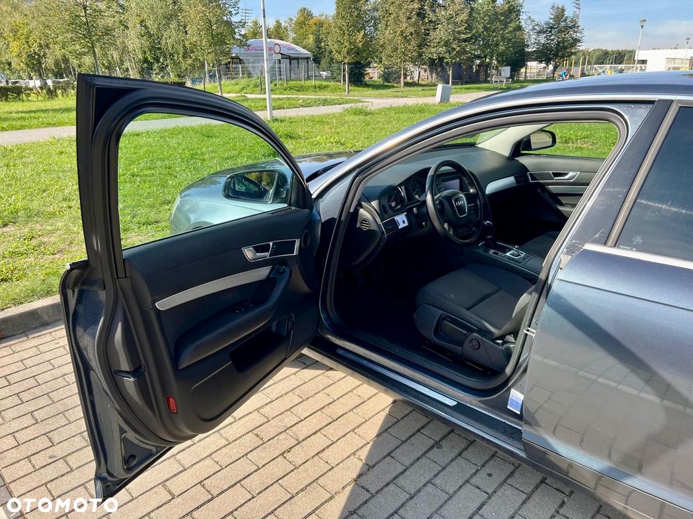Audi A6 Limousine 2.4 - 16