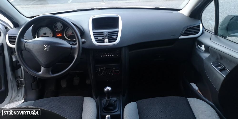 Peugeot 207 1.4 16V Open - 6