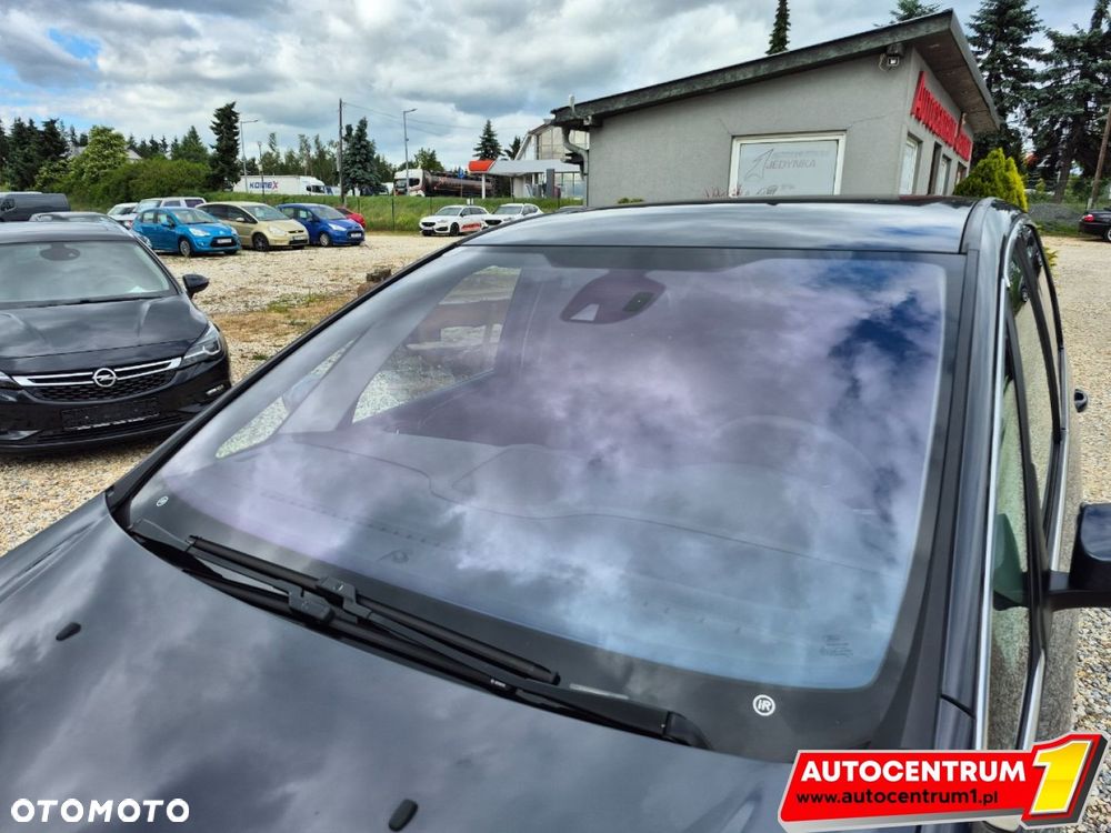 Ford S-Max - 12