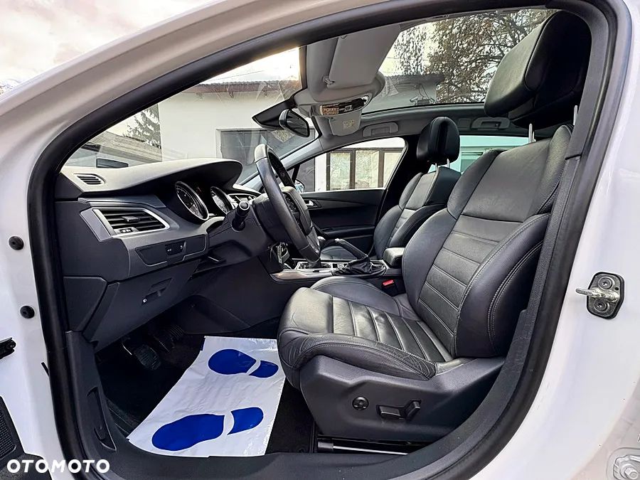 Peugeot 508 SW e-HDi 115 Stop&Start Access - 12