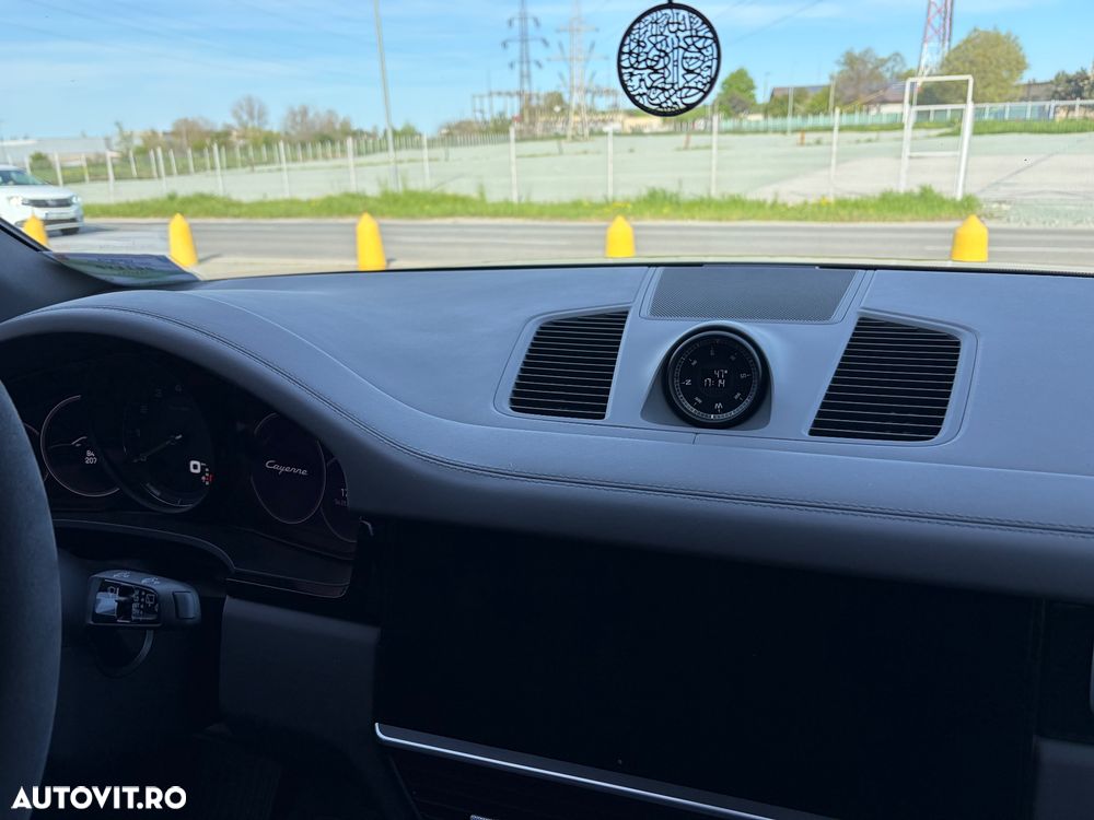 Porsche Cayenne E-Hybrid - 26