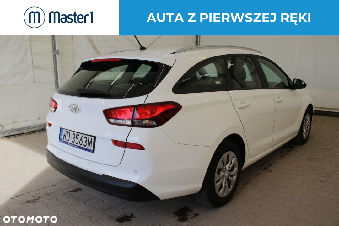 Hyundai i30 1.6 D Classic + - 4