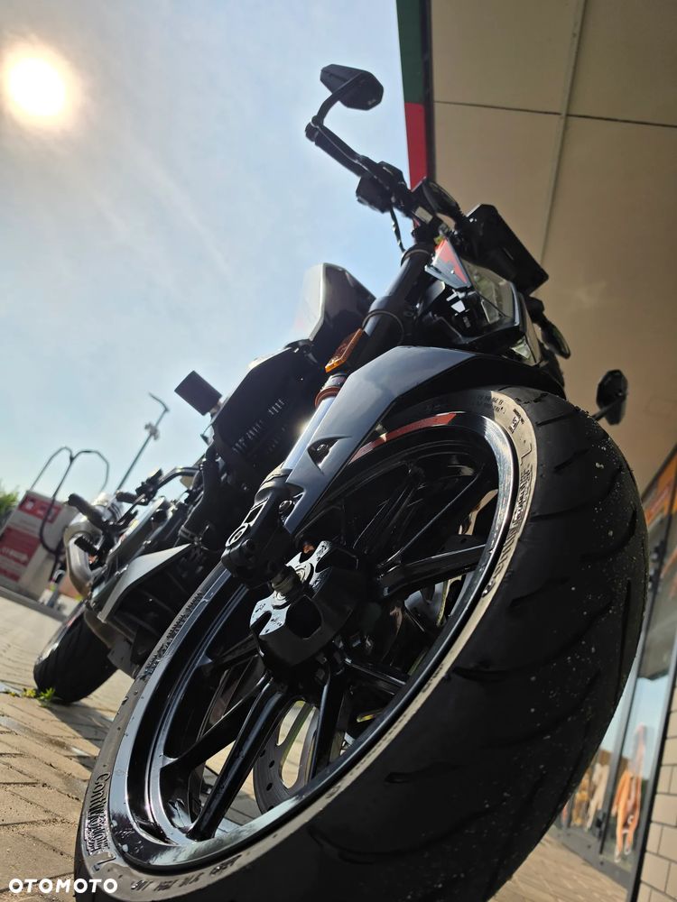 KTM Duke 390 - 1