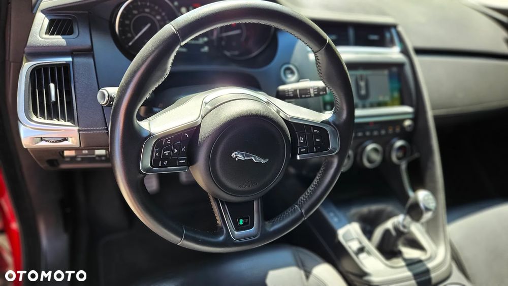 Jaguar E-Pace 2.0 i4D FWD R-Dynamic S - 19