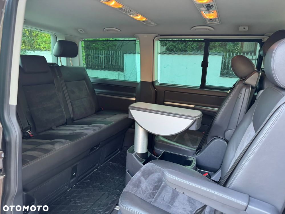 Volkswagen Multivan - 31