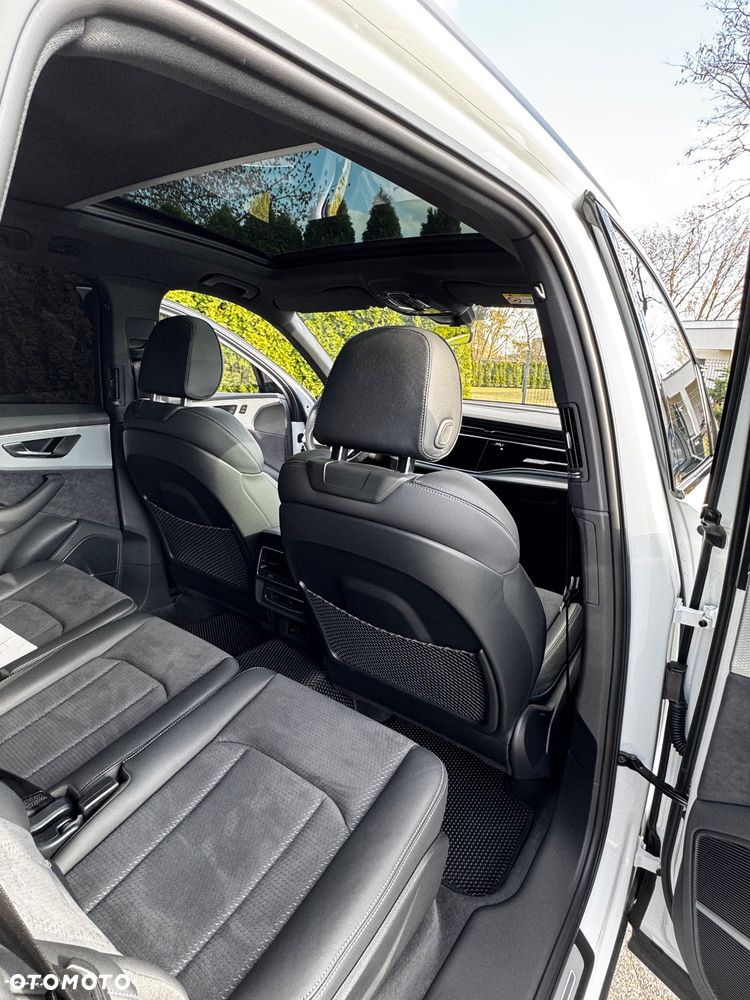 Audi Q7 - 17