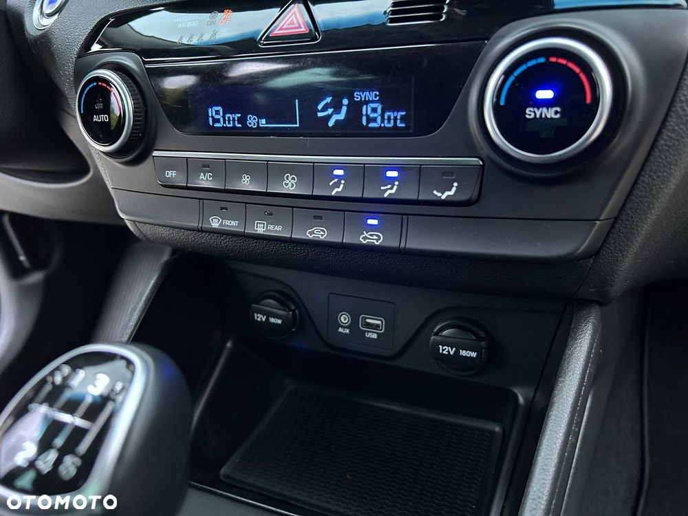 Hyundai Tucson blue 1.6 CRDi 2WD Trend - 12