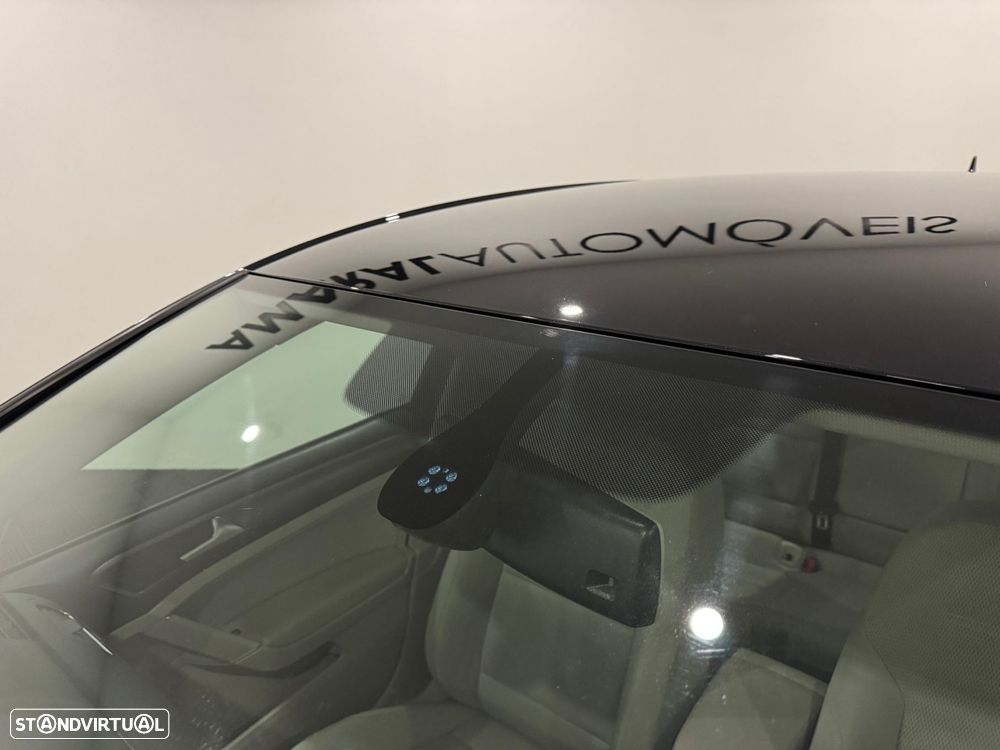 VW Golf 2.0 TDI Confortline - 15