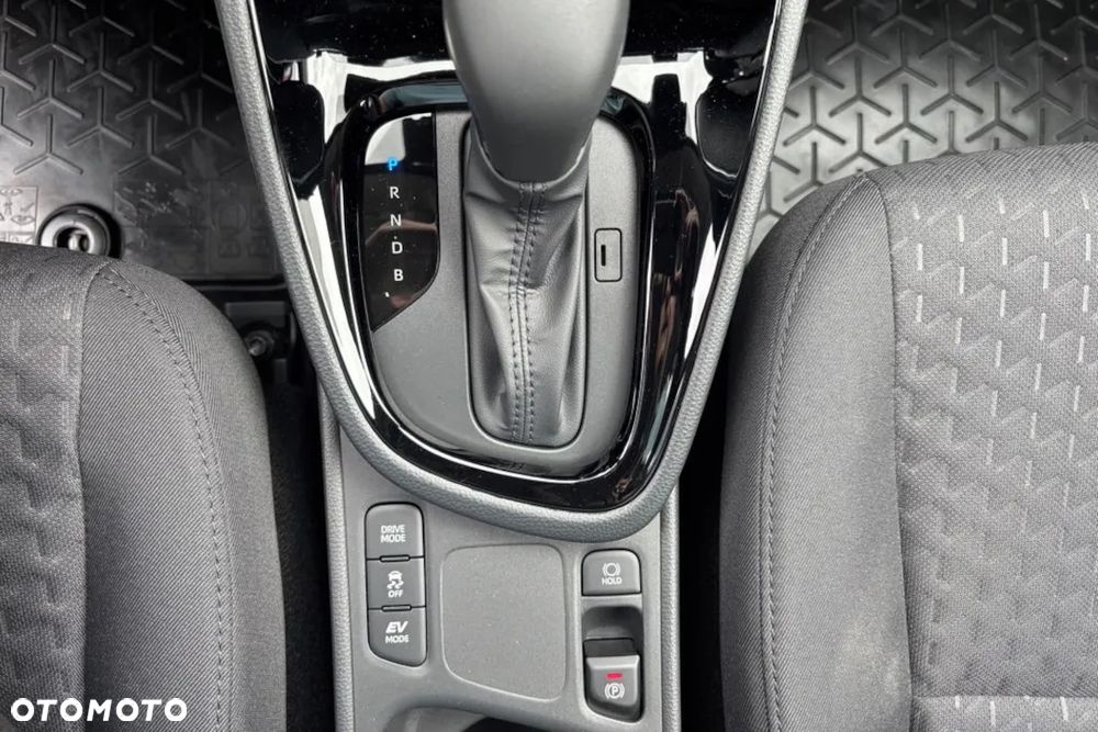 Toyota Yaris Cross Hybrid 1.5 Comfort - 22