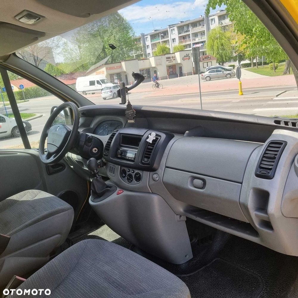 Renault Trafic - 8
