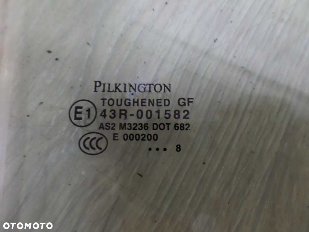 NISSAN CABSTAR MAXITY NT400 SZYBA BOCZNA DRZWI PRAWA 43R-001582 E000200 07-15 - 4