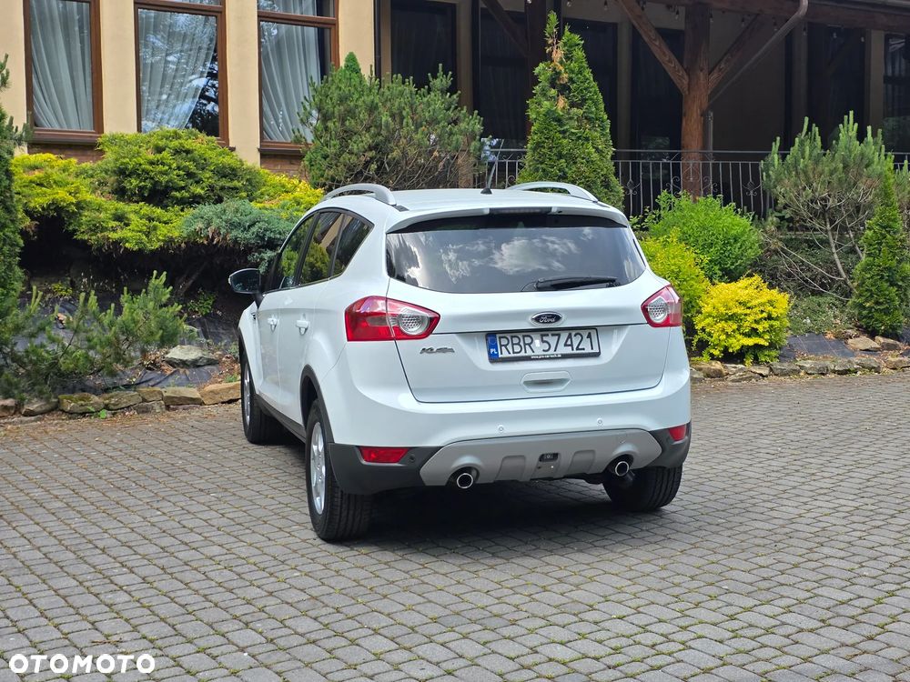 Ford Kuga - 37