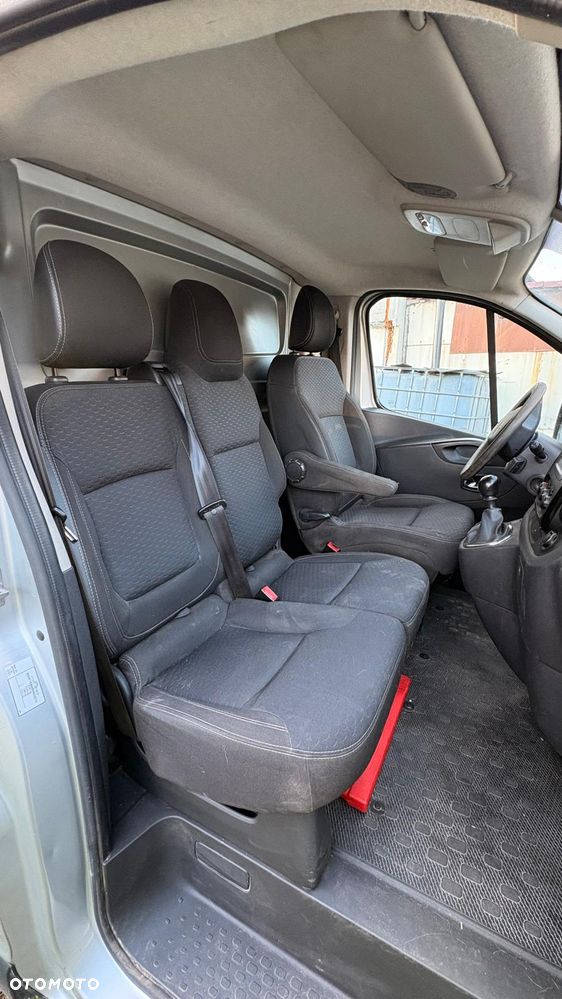 Opel Vivaro - 9