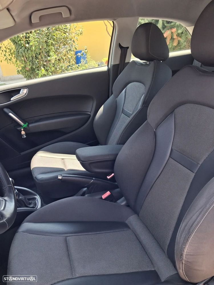 Audi A1 1.6 TDI S line edition - 6
