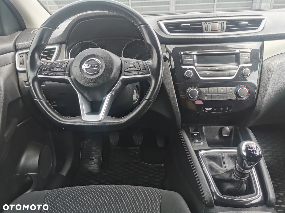 Nissan Qashqai 1.3 DIG-T Visia - 21