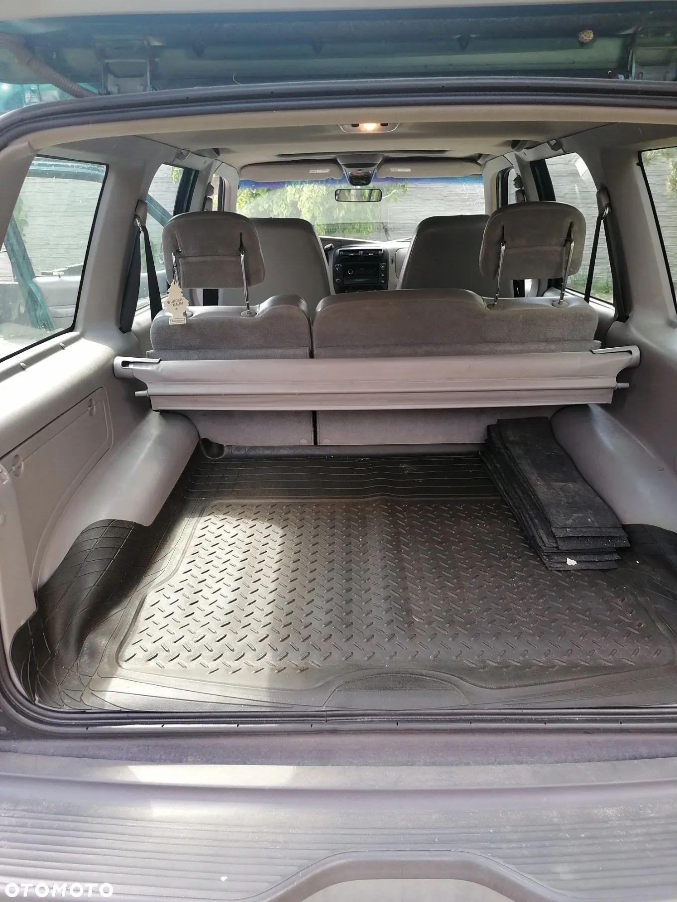 Ford Explorer 4.0 - 1