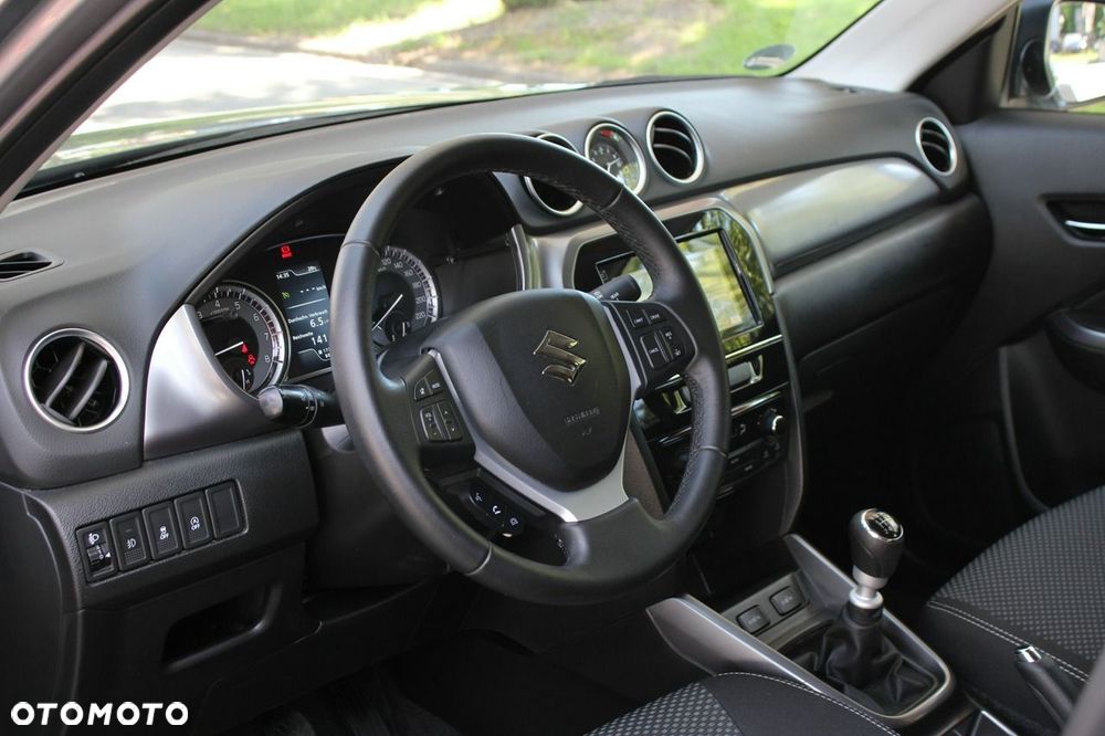 Suzuki Vitara 1.4 Boosterjet Premium 2WD - 23