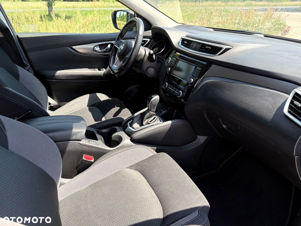 Nissan Qashqai 1.3 DIG-T Acenta DCT - 16