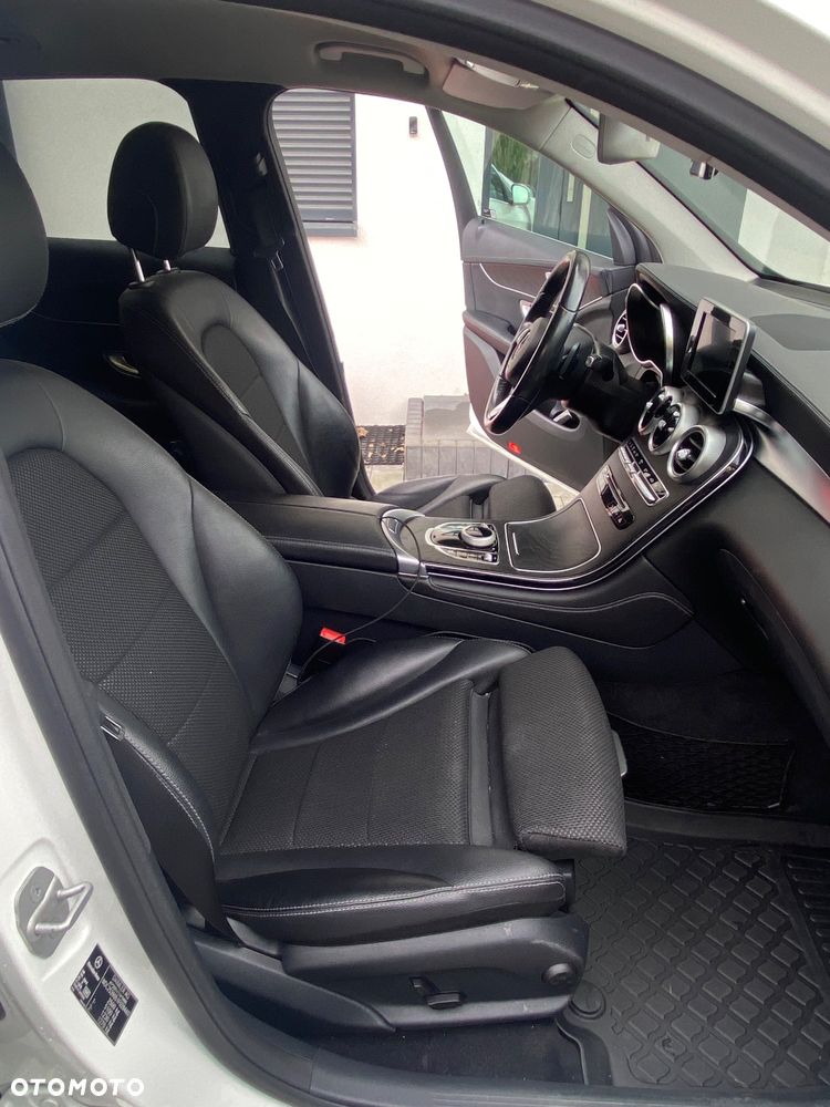 Mercedes-Benz GLC - 9