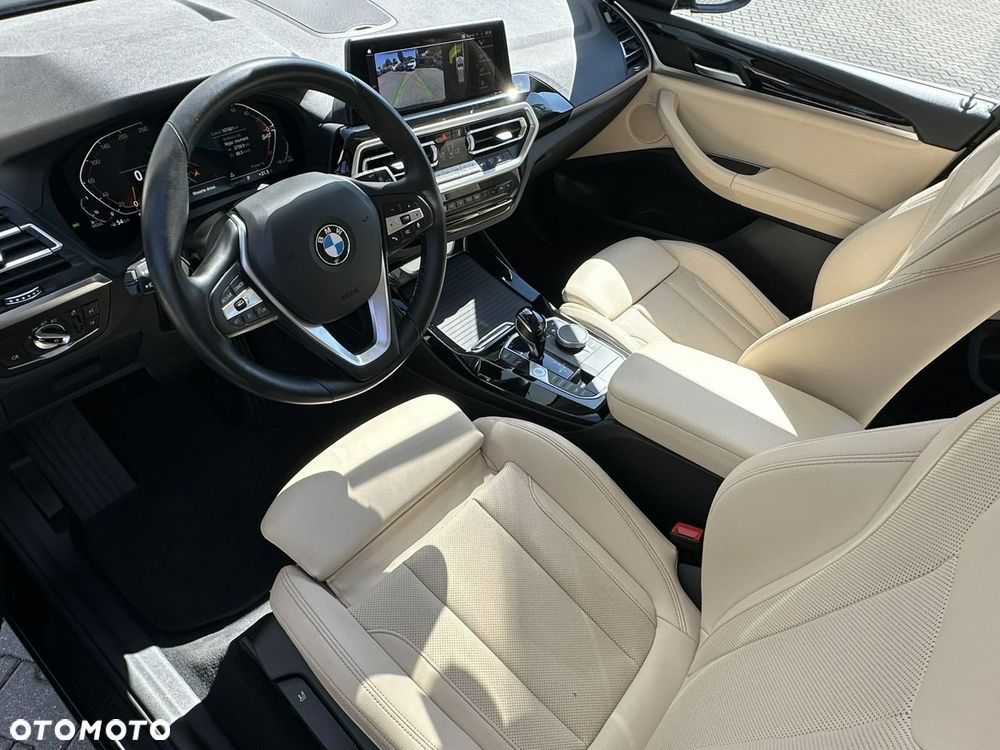 BMW X3 xDrive20d mHEV - 16