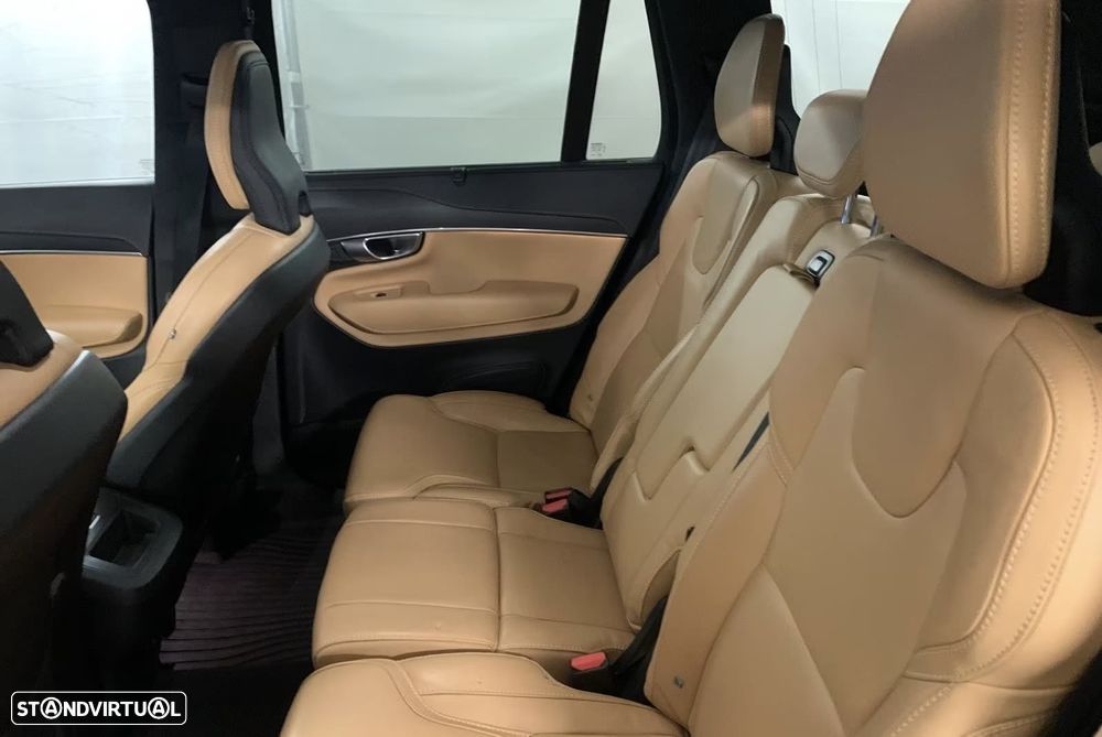 Volvo XC 90 D5 AWD Geartronic RDesign - 11