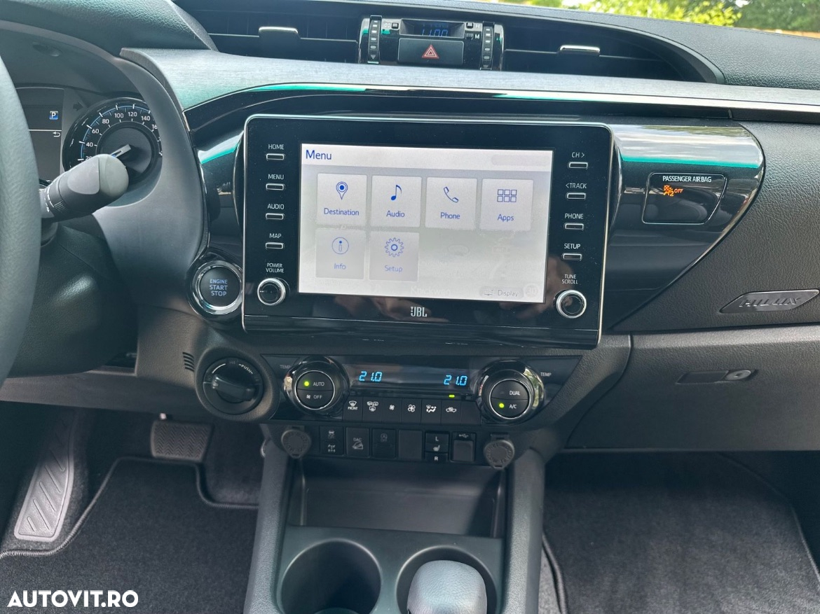 Toyota Hilux 2.8D 204CP 4x4 Double Cab AT Invincible - 17