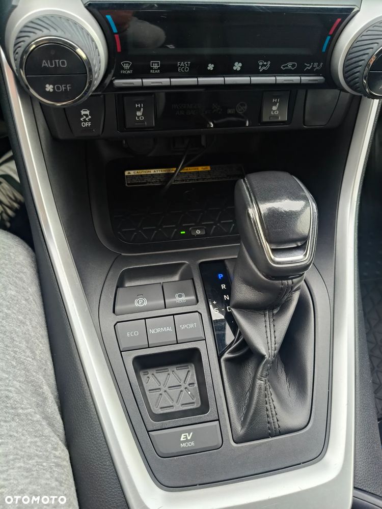 Toyota Rav4 2020 photo 2