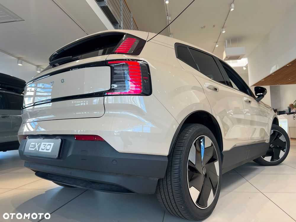 Volvo EX30 69kWh Twin Motor Plus - 2