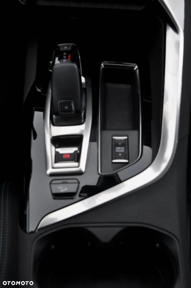 Peugeot 3008 1.2 PureTech Allure Pack S&S EAT8 - 18
