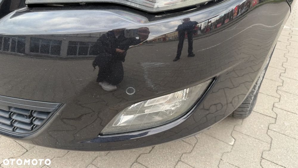 Opel Astra 1.6 Turbo - 9