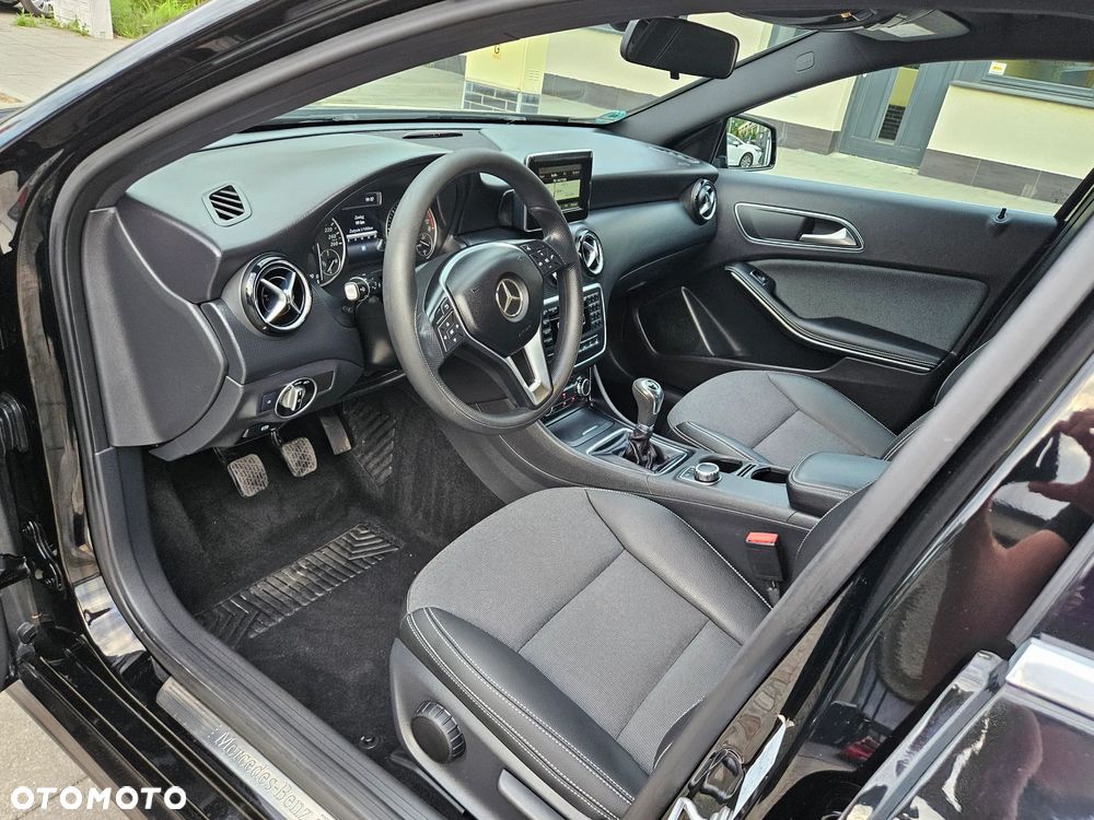 Mercedes-Benz Klasa A 180 (BlueEFFICIENCY) Style - 9