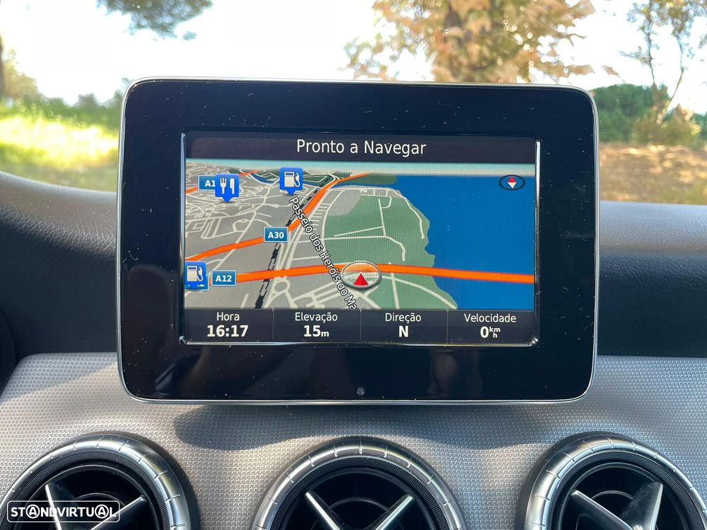 Mercedes-Benz CLA 180 d BlueEFFICIENCY Edition - 14