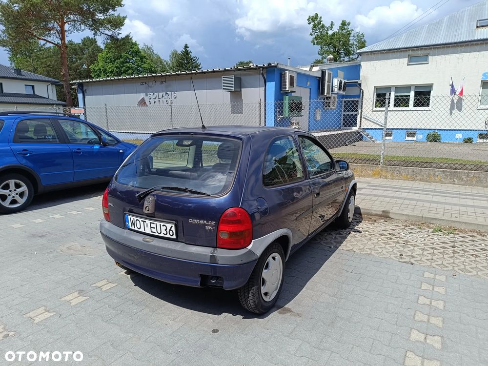 Opel Corsa 1.2 Swing 16v - 2