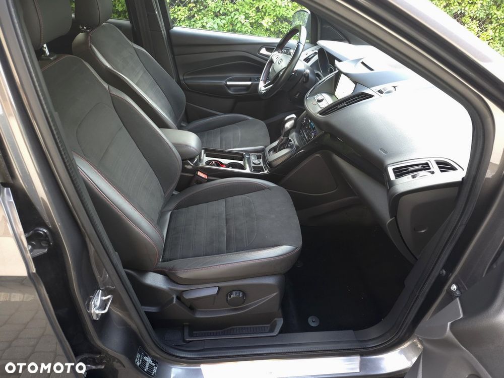Ford Kuga 2.0 TDCi AWD Titanium - 6