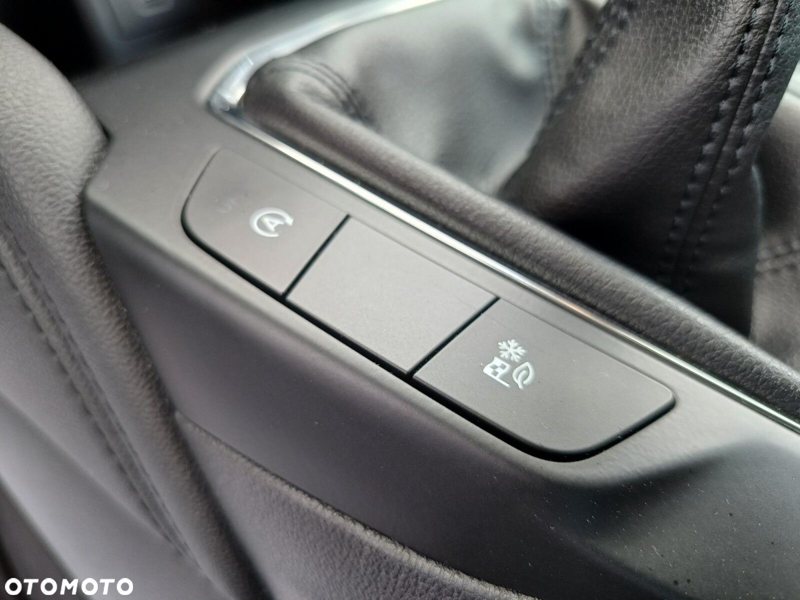 Ford Kuga 1.5 EcoBoost FWD Titanium - 26
