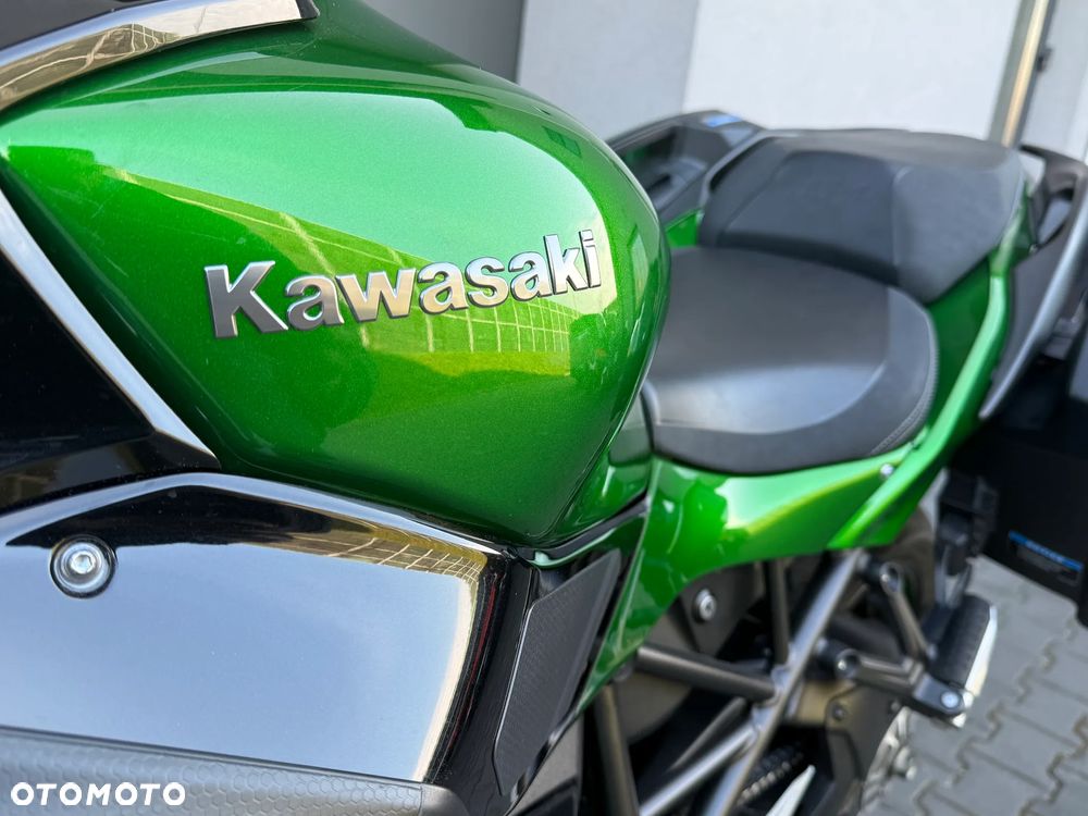 Kawasaki H2 - 11