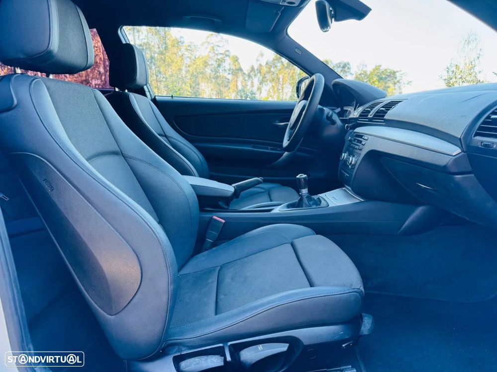 BMW 118 d Pack M - 28