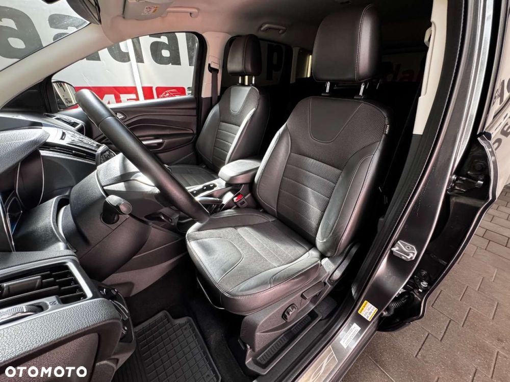 Ford Kuga - 24