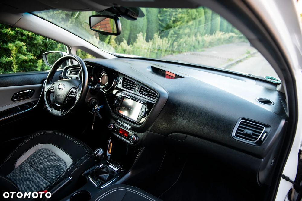 Kia Ceed 1.4 CVVT Vision - 39