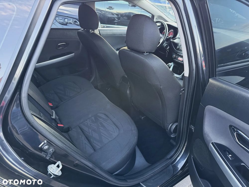 Kia Ceed 1.6 CRDi 128 Platinum Edition - 10