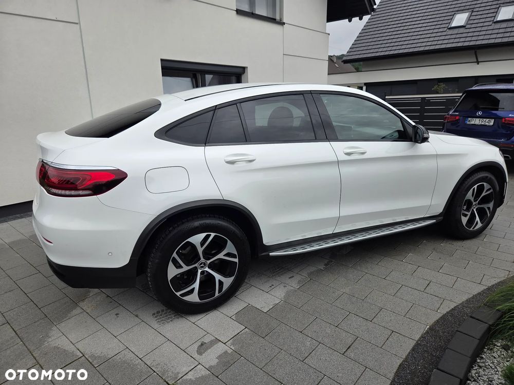 Mercedes-Benz GLC 200 4Matic 9G-TRONIC AMG Line Plus - 28
