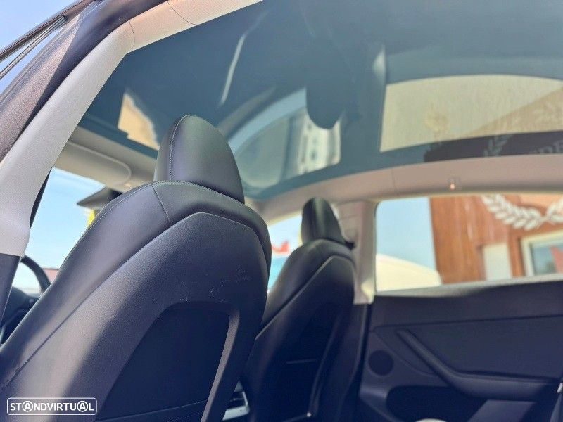 Tesla Model Y RWD - 45