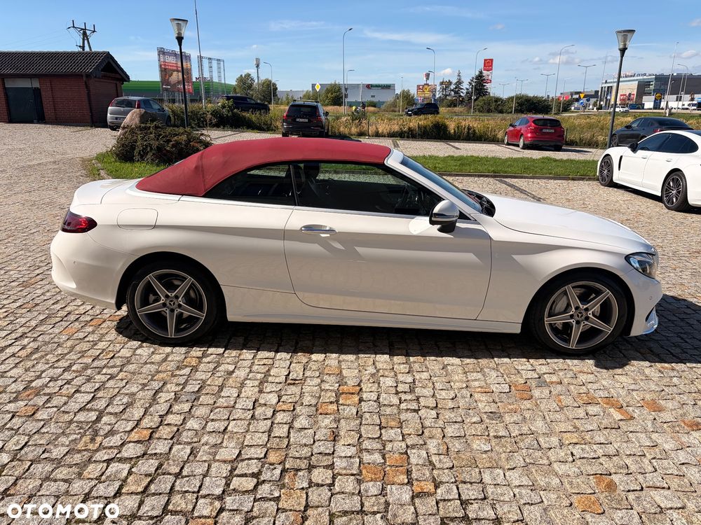Mercedes-Benz Klasa C 300 9G-TRONIC - 3