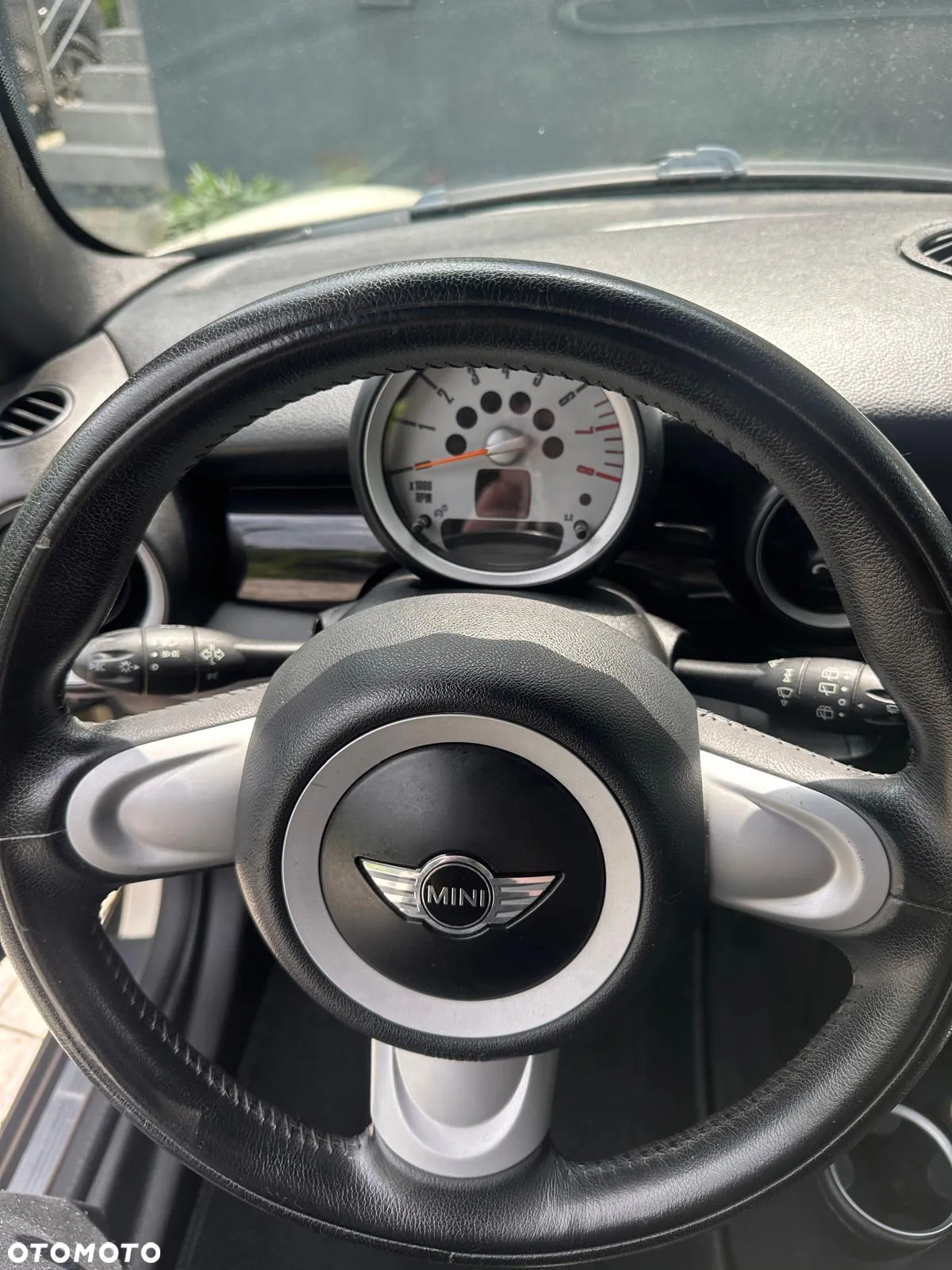 MINI Cooper Standard - 10