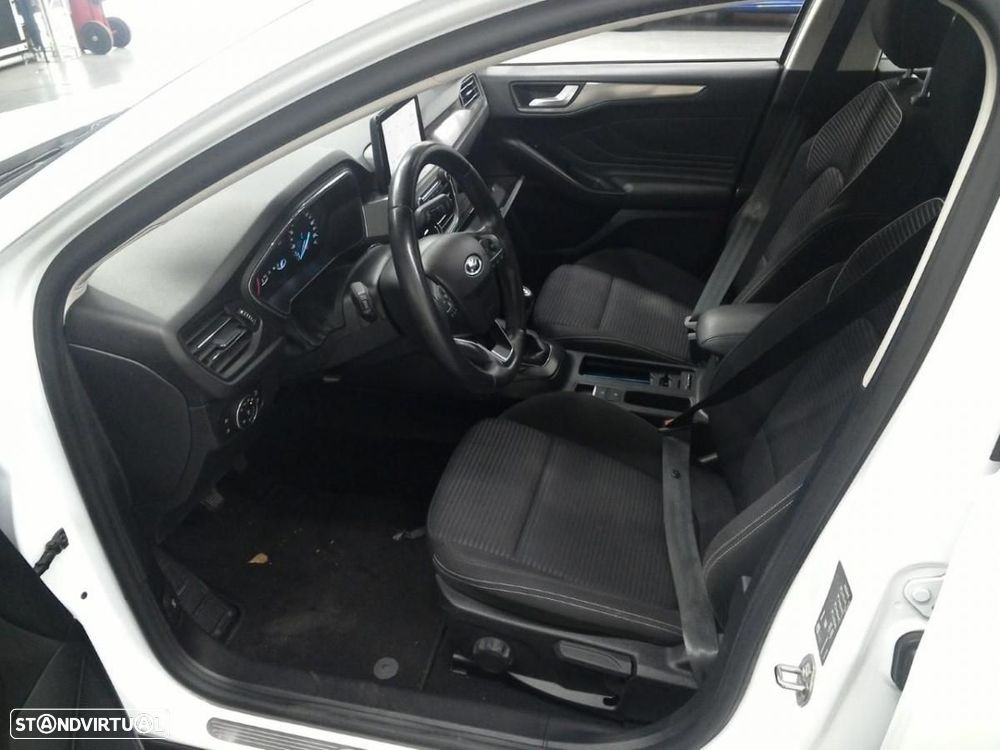 Ford Focus SW 1.5 TDCi EcoBlue Titanium - 6